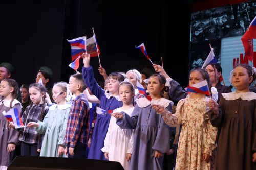 Патриотический концерт нурлатских артистов в Черемшане прошел с аншлагом