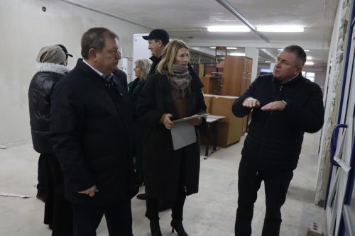 Дамир Ишкинеев рабочее совещание провел на объекте капремонта