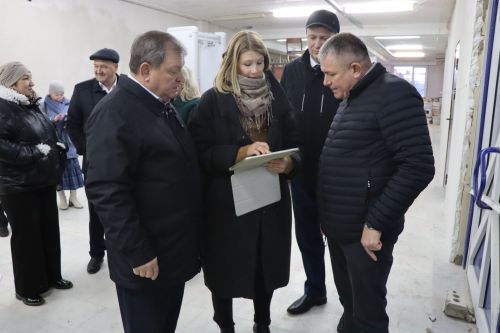Дамир Ишкинеев рабочее совещание провел на объекте капремонта