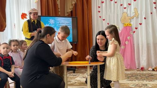 В детском саду «Солнышко» прошел утренник ко Дню матери