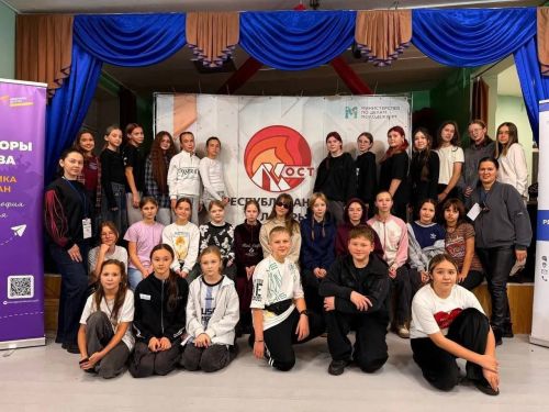Нурлатские гимназистки зажгли свой «Костёр» лидерства