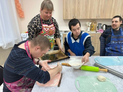 От ароматных плюшек до полезного винегрета: кулинарные успехи в «Гармонии»