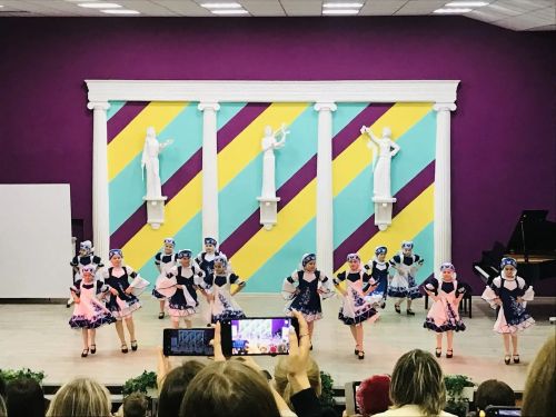 Подарок от всего сердца: в «Сэлэт» прошел концерт для мам