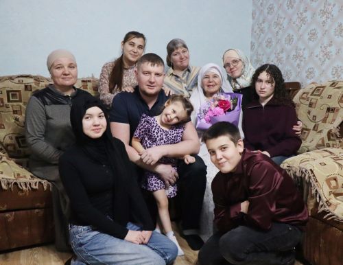 Зухра Зарифуллина: 50 лет на сцене и 4 поколения семьи в Нурлатском районе