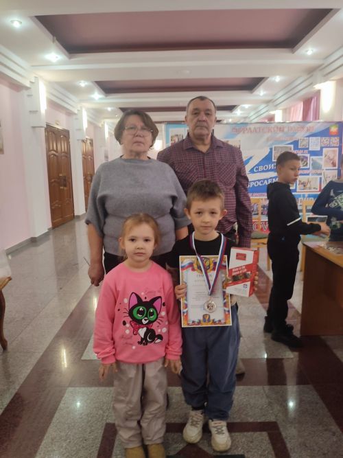 В Нурлате прошел турнир по русским шашкам, посвященный Дню народного единства