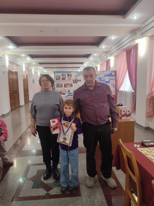 В Нурлате прошел турнир по русским шашкам, посвященный Дню народного единства