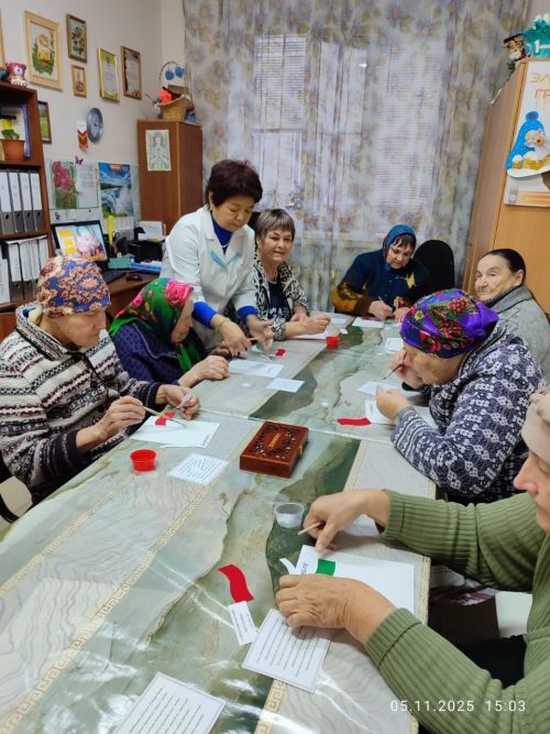 Уроки патриотизма и творчества ко Дню Конституции РТ в Нурлатском доме-интернате