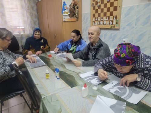 Уроки патриотизма и творчества ко Дню Конституции РТ в Нурлатском доме-интернате