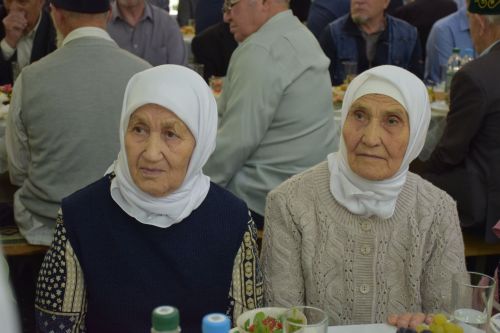 Мечеть микрорайона сахароваров в Нурлате отмечает 30-летний юбилей