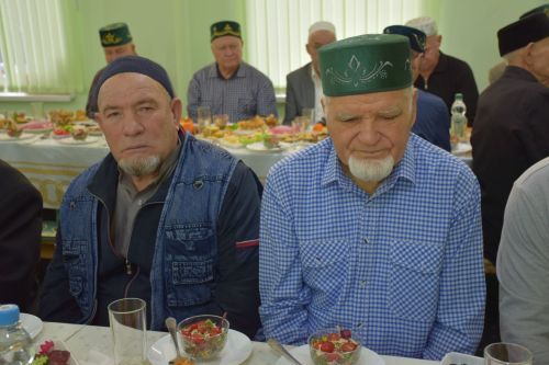Мечеть микрорайона сахароваров в Нурлате отмечает 30-летний юбилей