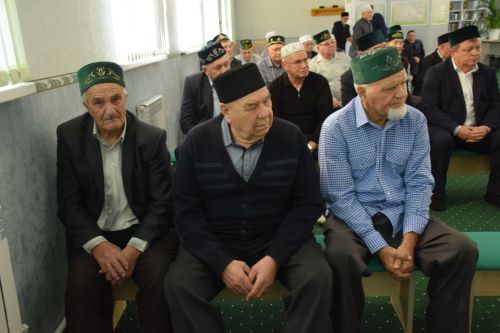 Мечеть микрорайона сахароваров в Нурлате отмечает 30-летний юбилей