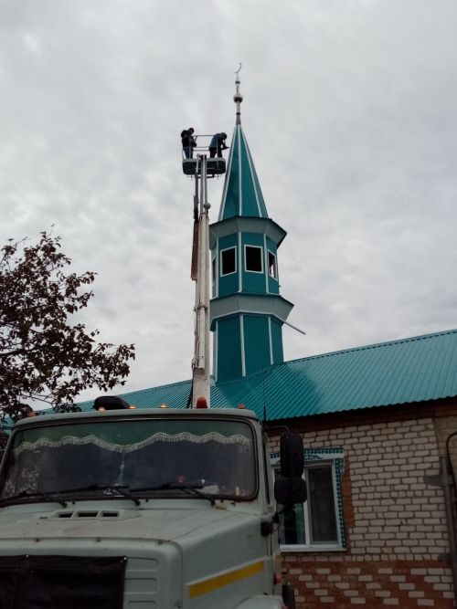 Добрые дела – общими усилиями: мечеть в Фомкино преображается благодаря землякам