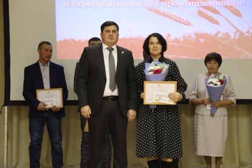 В Нурлате чествовали передовиков сельского хозяйства (+фоторепортаж)