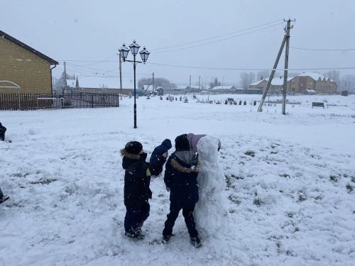 «Зимние яркие игры» прошли в центральном парке села Бурметьево