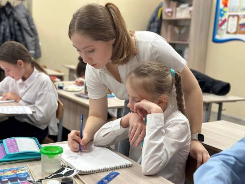 Увлекательный урок народных промыслов в Нурлатской школе