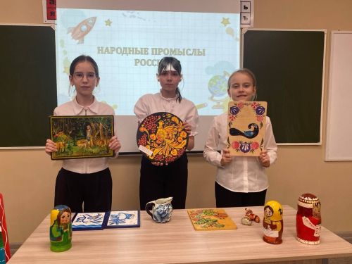 Увлекательный урок народных промыслов в Нурлатской школе