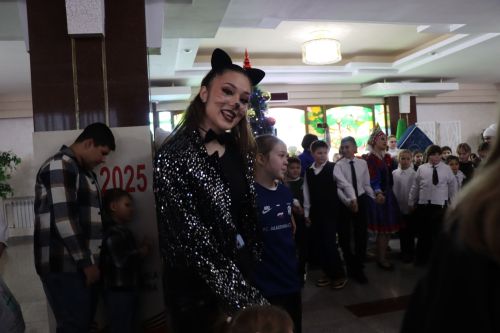 Фирдус Тямаев подарил новогоднее чудо детям героев (+фоторепортаж)