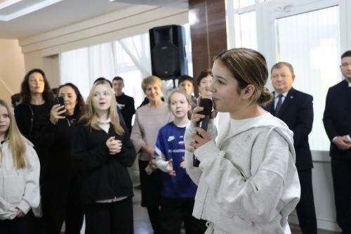 Фирдус Тямаев подарил новогоднее чудо детям героев (+фоторепортаж)