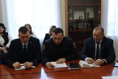 Нурлатцы обсудили деятельность религиозных и общественных организаций района