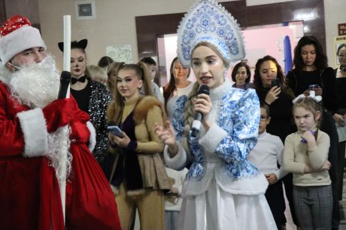 Фирдус Тямаев подарил новогоднее чудо детям героев (+фоторепортаж)