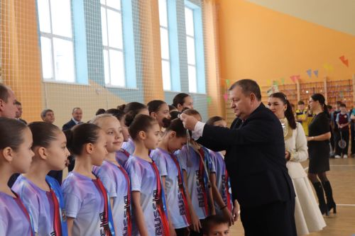 В Нурлате торжественно открыли спортзал городской школы №8 (+фоторепортаж)