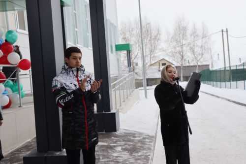 В Нурлате торжественно открыли спортзал городской школы №8 (+фоторепортаж)