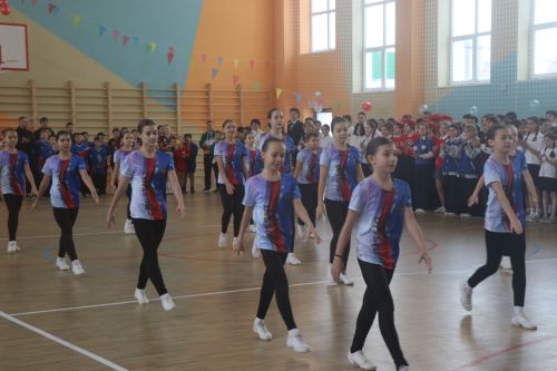 В Нурлате торжественно открыли спортзал городской школы №8 (+фоторепортаж)