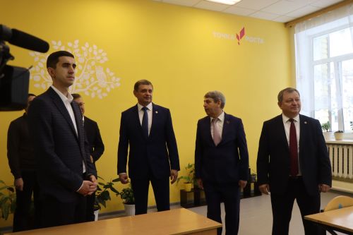 В Нурлате торжественно открыли спортзал городской школы №8 (+фоторепортаж)