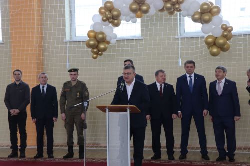 В Нурлате торжественно открыли спортзал городской школы №8 (+фоторепортаж)