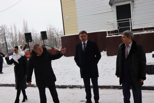 В Нурлате торжественно открыли спортзал городской школы №8 (+фоторепортаж)