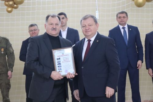 В Нурлате торжественно открыли спортзал городской школы №8 (+фоторепортаж)