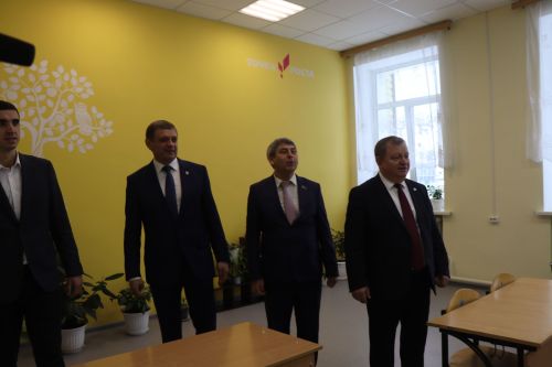 В Нурлате торжественно открыли спортзал городской школы №8 (+фоторепортаж)