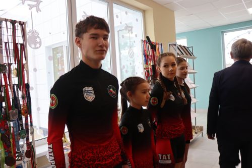 В Нурлате торжественно открыли спортзал городской школы №8 (+фоторепортаж)