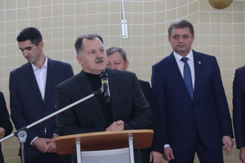 В Нурлате торжественно открыли спортзал городской школы №8 (+фоторепортаж)
