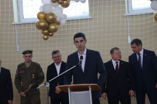 В Нурлате торжественно открыли спортзал городской школы №8 (+фоторепортаж)