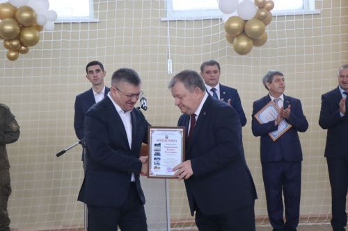 В Нурлате торжественно открыли спортзал городской школы №8 (+фоторепортаж)