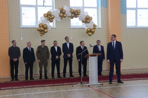 В Нурлате торжественно открыли спортзал городской школы №8 (+фоторепортаж)