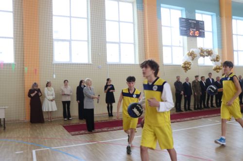 В Нурлате торжественно открыли спортзал городской школы №8 (+фоторепортаж)