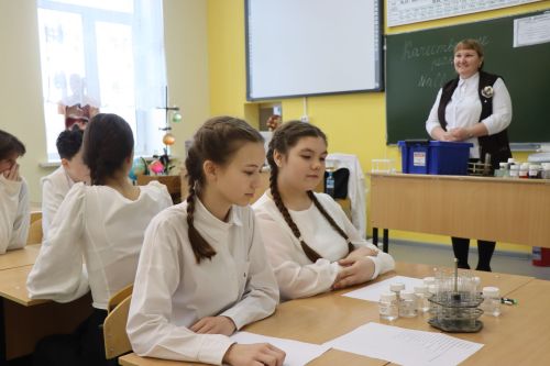 В Нурлате торжественно открыли спортзал городской школы №8 (+фоторепортаж)