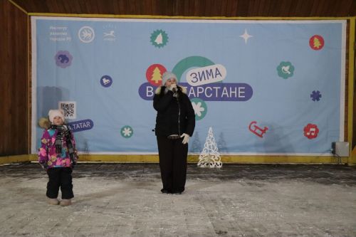 Сотни огней и радостных улыбок: в Нурлате зажгли главную ёлку (+фоторепортаж)