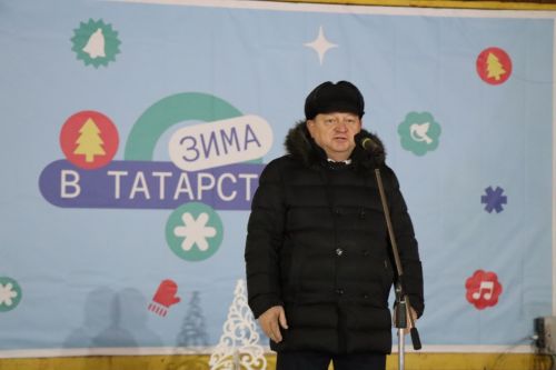 Сотни огней и радостных улыбок: в Нурлате зажгли главную ёлку (+фоторепортаж)