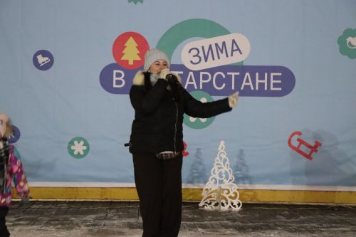 Сотни огней и радостных улыбок: в Нурлате зажгли главную ёлку (+фоторепортаж)
