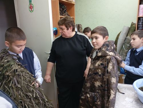 Урок патриотизма на практике: нурлатские гимназисты помогли в сборе гуманитарной помощи