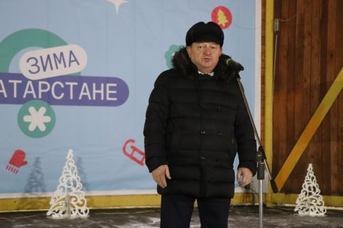 Сотни огней и радостных улыбок: в Нурлате зажгли главную ёлку (+фоторепортаж)