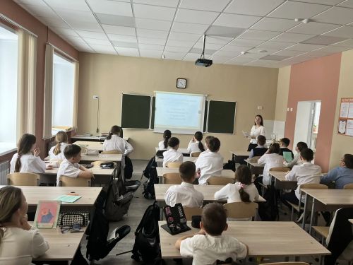 В преддверии Дня энергетика школьники Нурлата боролись за звание «Гения»
