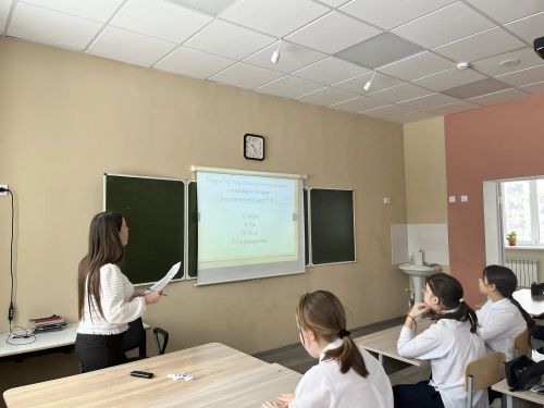 В преддверии Дня энергетика школьники Нурлата боролись за звание «Гения»