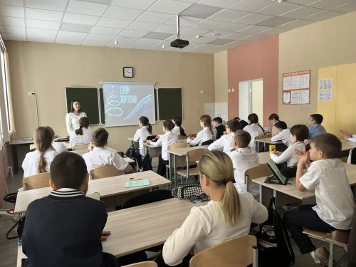 В преддверии Дня энергетика школьники Нурлата боролись за звание «Гения»