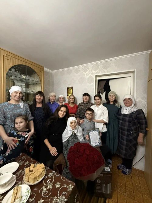 Сердце, полное жизни: Сания Бадертдиновна Муратханова из Нурлата отметила 90-летие