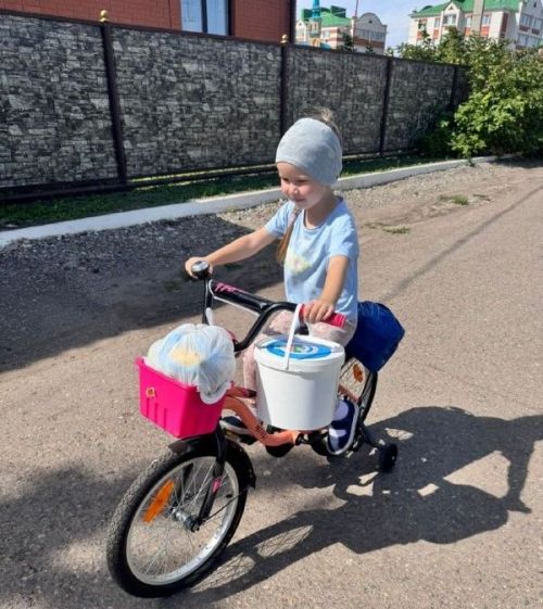 Иделия: юный волонтер с большим сердцем