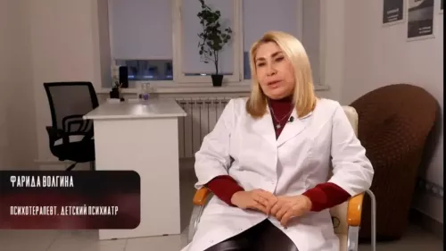 Украинские спецслужбы используют уязвимости детей для вербовки, заявляет эксперт